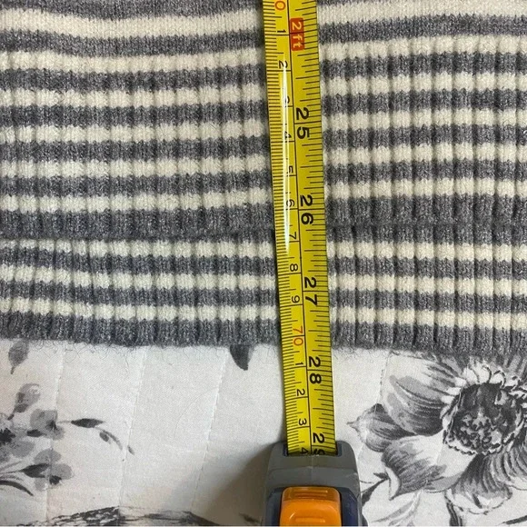 by Anthropologie Grey Stripe Serena Soft Knit Button V Neck Sweater XS - Picture 12 of 12